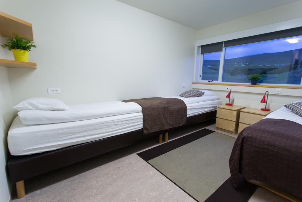 Hotel Mikligardur Saudarkrokur Room photo